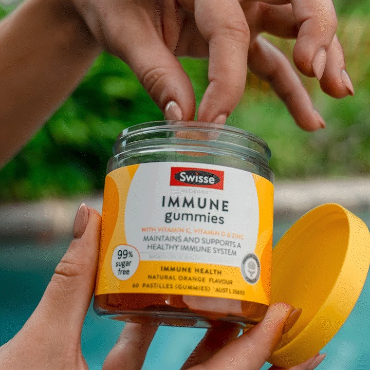 swisse ultiboost immune gummies convenient immune health support